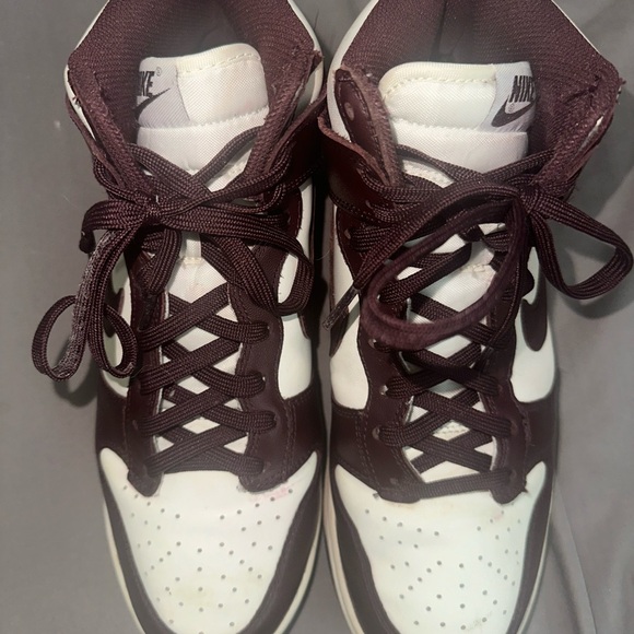 Nike burgundy high top dunks - Picture 4 of 4